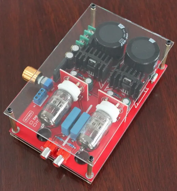 power AC6-12V the volume of the finished tube amplifier board /2pcs*6N2 tube pre amplifier board (streaking version)
power AC6-12V the volume of the finished tube amplifier board /2pcs*6N2 tube pre amplifier board (streaking version)