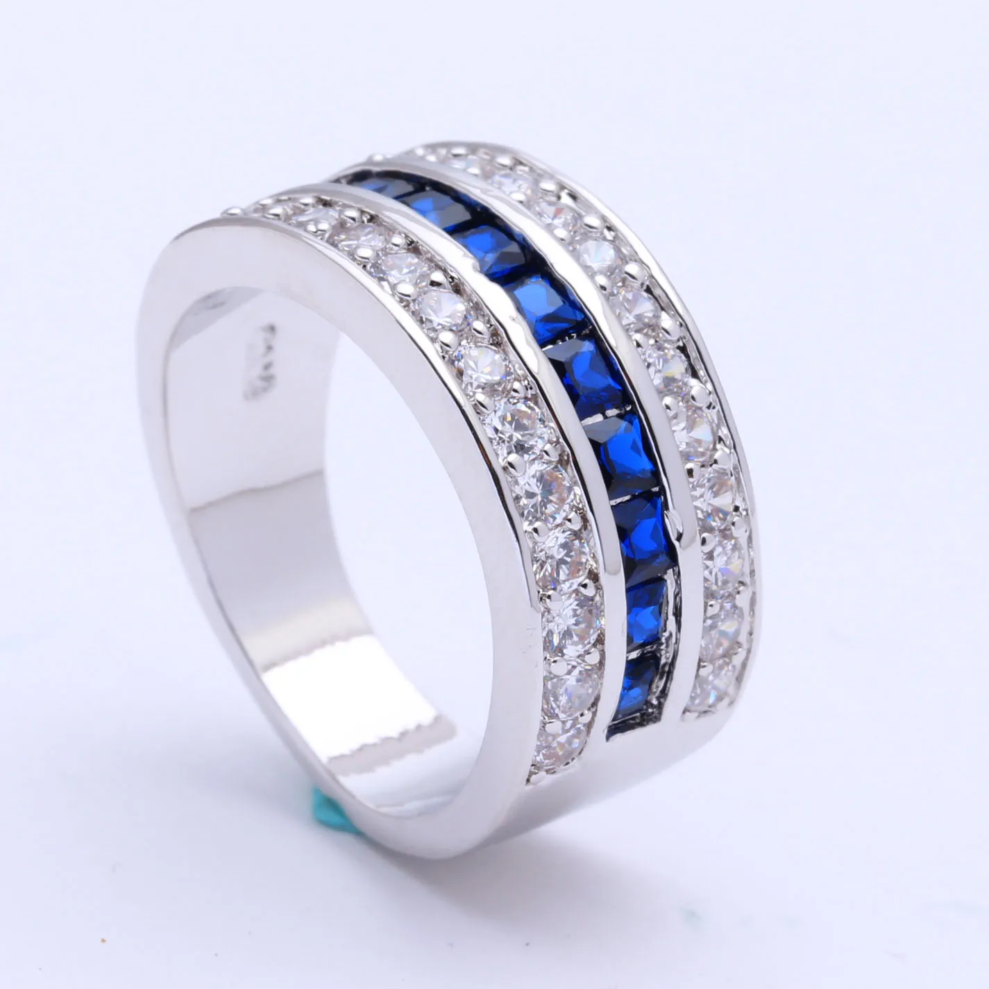 royal blue Czech zircon silver plated engagement ring for women fashion jewellery Wedding vintage luxury gift Ring jewelry
royal blue Czech zircon silver plated engagement ring for women fashion jewellery Wedding vintage luxury gift Ring jewelry