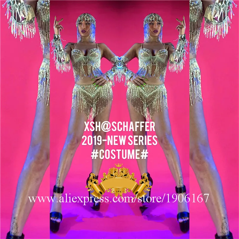Sexy lady silver flash tassel performance bikini suit bra headdress feather fan ballroom costume girl Broadway retro clothes
Sexy lady silver flash tassel performance bikini suit bra headdress feather fan ballroom costume girl Broadway retro clothes