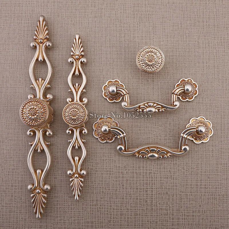 Top Designed 10PCS European Retro Style Cabinet Door Handles Cupboard Drawer Wardrobe Cabinet Furniture Pulls Handles and Knobs
Top Designed 10PCS European Retro Style Cabinet Door Handles Cupboard Drawer Wardrobe Cabinet Furniture Pulls Handles and Knobs