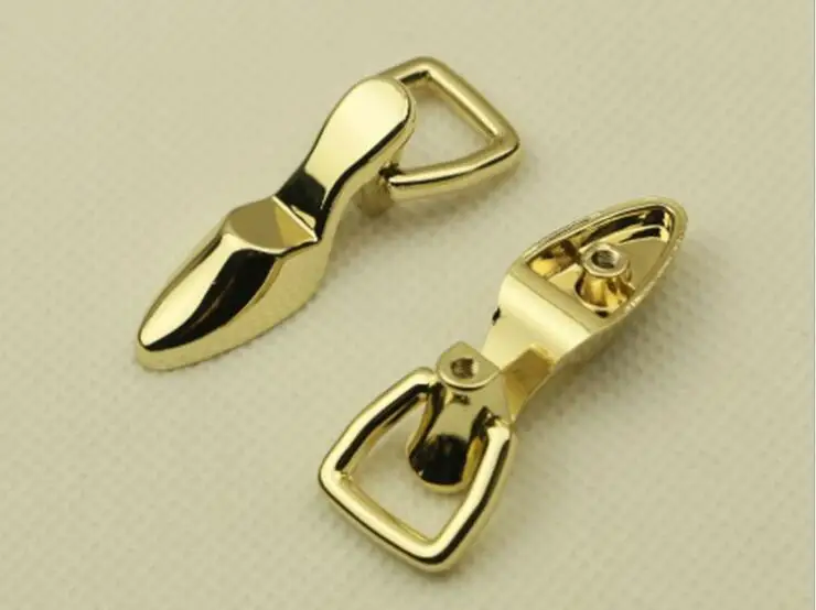 (100 PCS/lot) wholesale metal luggage handbag shoulder straps sides high heels shape chain link buckle hardware accessories
(100 PCS/lot) wholesale metal luggage handbag shoulder straps sides high heels shape chain link buckle hardware accessories
