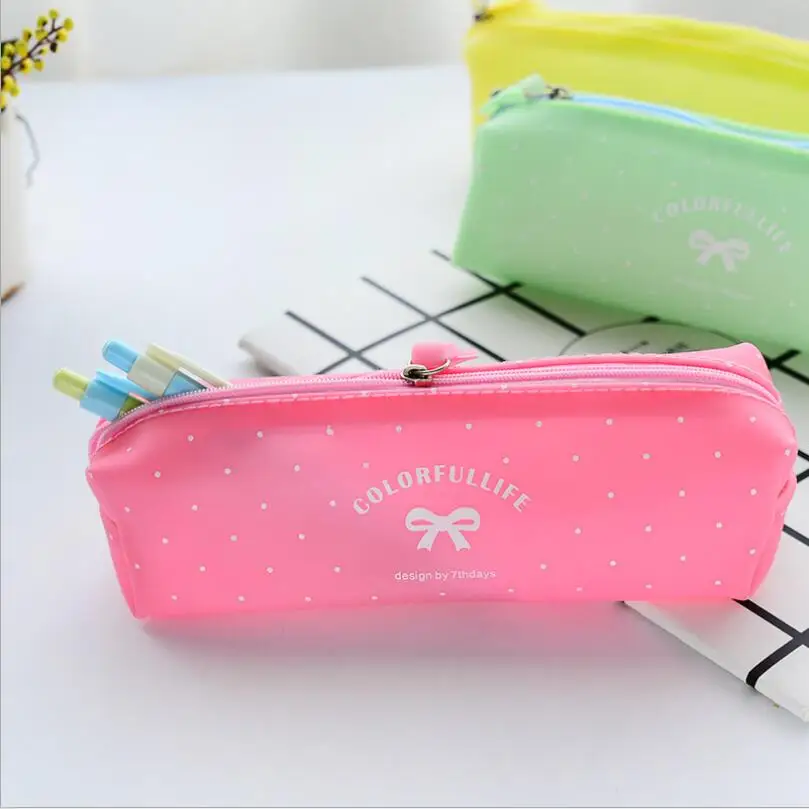 1PCS Cute Candy Color Jelly Silicone Waterproof Pencil Box Stationery Bag Pencil Bags School Office Student Supplies
1PCS Cute Candy Color Jelly Silicone Waterproof Pencil Box Stationery Bag Pencil Bags School Office Student Supplies