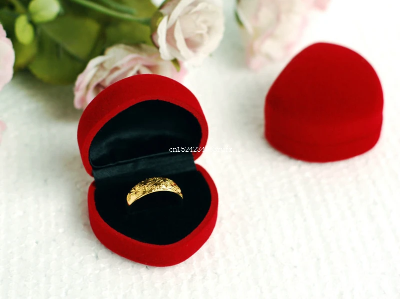 500pcs Heart Shaped Carrying Cases Display Box Jewelry Packaging Mini Cute Red Ring Box For Rings 4.3*4.8*3.3 Wholesale
500pcs Heart Shaped Carrying Cases Display Box Jewelry Packaging Mini Cute Red Ring Box For Rings 4.3*4.8*3.3 Wholesale