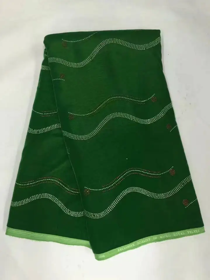 5 Yards/pc Beautiful green velveteen lace material african soft velvet lace fabric for clothes dressing JV7-2
5 Yards/pc Beautiful green velveteen lace material african soft velvet lace fabric for clothes dressing JV7-2