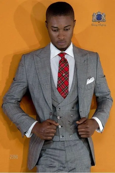 New Arrival One Button Gray Groom Tuxedos Groomsmen Peak Lapel Mens Suits Blazers (Jacket+Pants+Vest+Tie) W:1040
New Arrival One Button Gray Groom Tuxedos Groomsmen Peak Lapel Mens Suits Blazers (Jacket+Pants+Vest+Tie) W:1040
