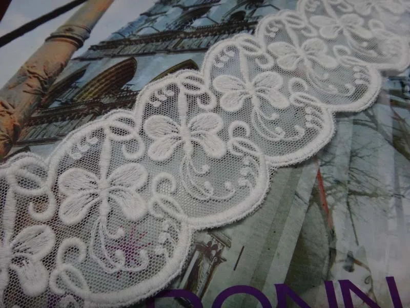15 yard/lot width 2.32" 5.9cm white mesh embroidered lace trim ribbon lace fabric textiles 1042433L4K227
15 yard/lot width 2.32" 5.9cm white mesh embroidered lace trim ribbon lace fabric textiles 1042433L4K227