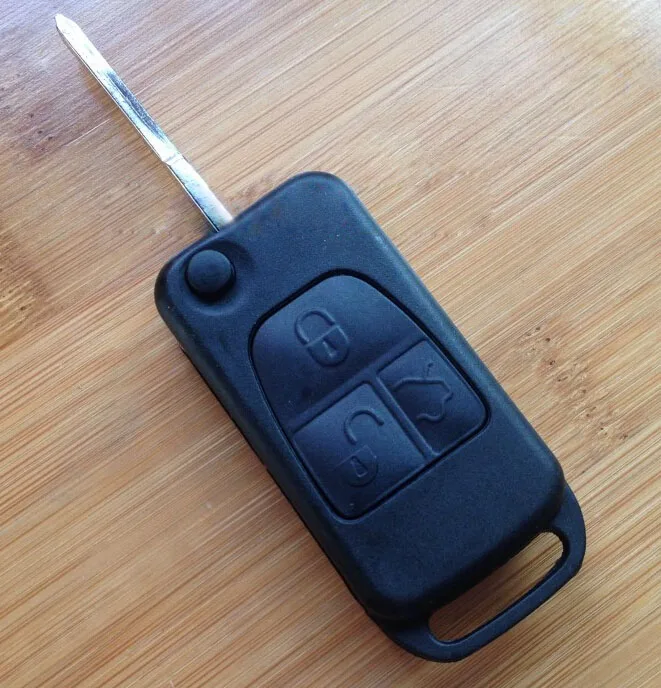 10PCS/lot For Benz ML320 ML350 S320 3 Button Flip Remote Key Shell Case With HU64 Blade Fob Key Cover
10PCS/lot For Benz ML320 ML350 S320 3 Button Flip Remote Key Shell Case With HU64 Blade Fob Key Cover