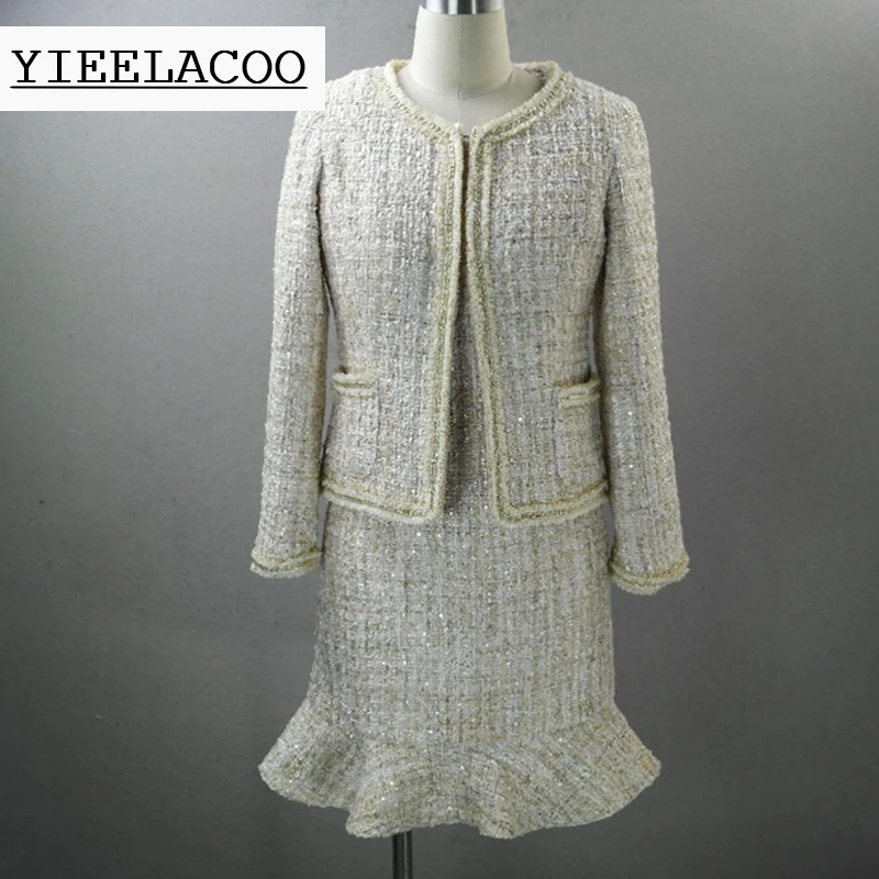 Khaki tweed jacket + sleeveless dress suit sequined fabric 2020 autumn / winter women's jacket ladies 2-piece jacket dress suit
Khaki tweed jacket + sleeveless dress suit sequined fabric 2020 autumn / winter women's jacket ladies 2-piece jacket dress suit