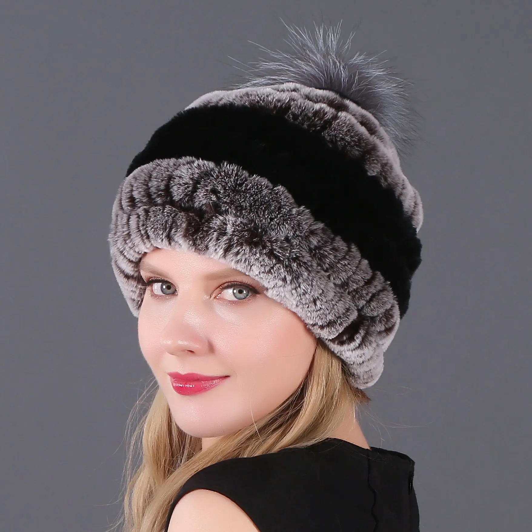 Autumn Winter Women Fur Hat Rex Rabbit Fur Warm Fox Hairball Pompom Ladies Cap Female Ear Protection Thicken Fashion Hats H7023
Autumn Winter Women Fur Hat Rex Rabbit Fur Warm Fox Hairball Pompom Ladies Cap Female Ear Protection Thicken Fashion Hats H7023