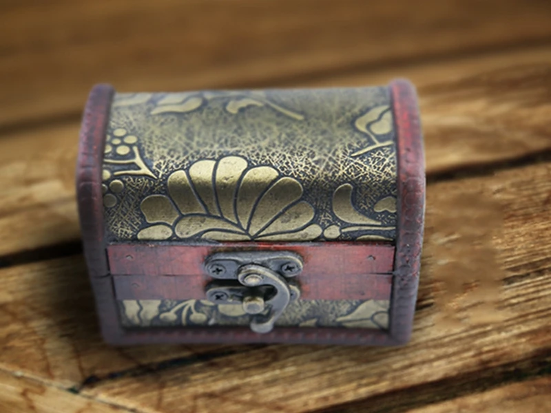500pcs/lot Vintage Jewelry Box Organizer Storage Case Mini Wood Flower Pattern Container Handmade Metal Lock Wooden Small Boxes
500pcs/lot Vintage Jewelry Box Organizer Storage Case Mini Wood Flower Pattern Container Handmade Metal Lock Wooden Small Boxes