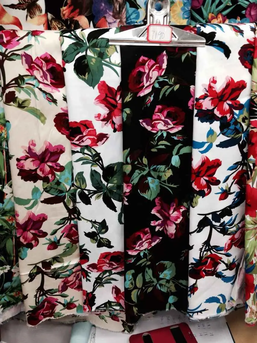 LEO&LIN Retro Twill Printed Stretch Satin The White China Roses Patchwork Cotton Fabric Tissus 50cm
LEO&LIN Retro Twill Printed Stretch Satin The White China Roses Patchwork Cotton Fabric Tissus 50cm