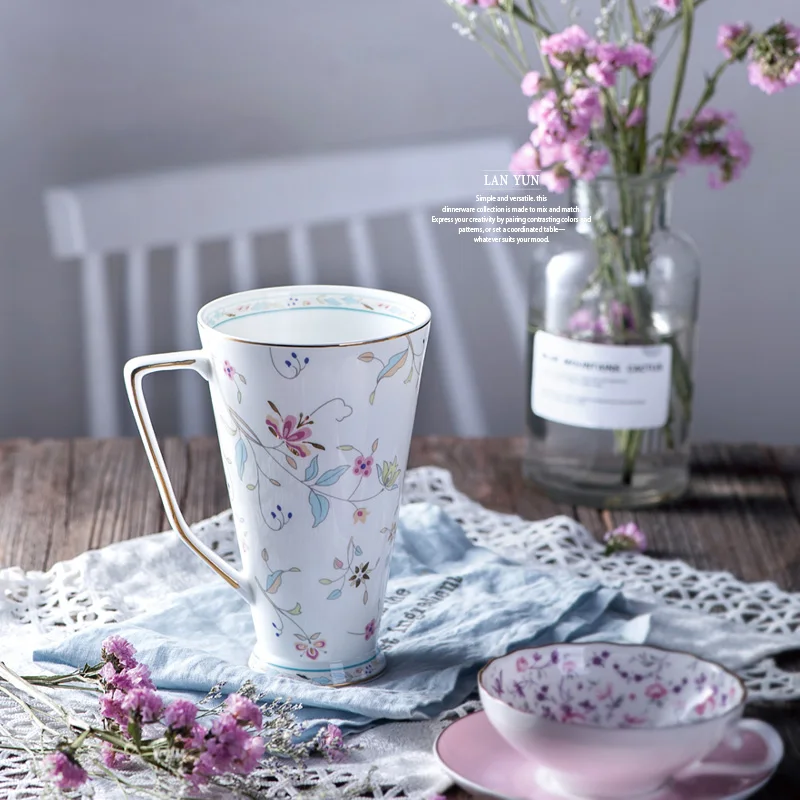 Fresh And Sweet Style Small Floral Retro Outline In Gold High Bone China Mug Beautiful Gift Cup Milk Tea Coffee Cup
Fresh And Sweet Style Small Floral Retro Outline In Gold High Bone China Mug Beautiful Gift Cup Milk Tea Coffee Cup