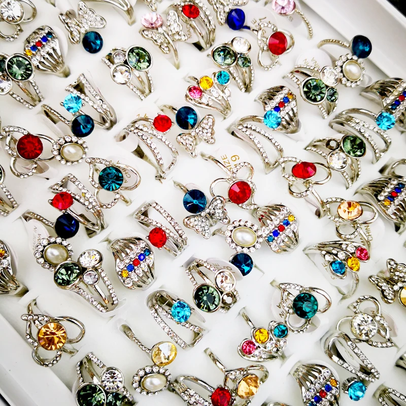 50Pcs Newest Design Women's Rings Mixed Style Colorful Glass Crystal Wholesale Rings Lots Fashion Women Jewelry RL4170
50Pcs Newest Design Women's Rings Mixed Style Colorful Glass Crystal Wholesale Rings Lots Fashion Women Jewelry RL4170