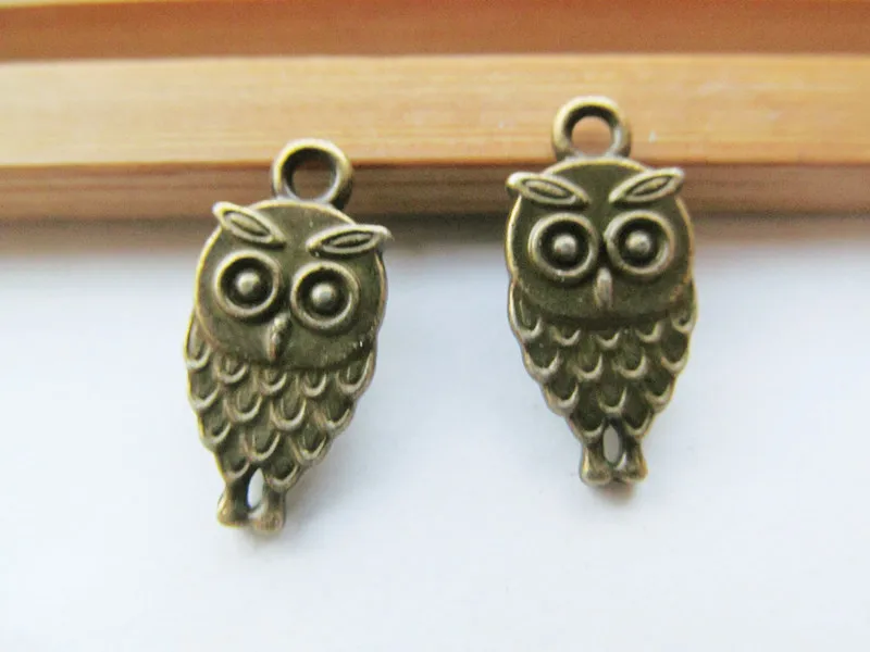 100pcs Antique Silver tone/Antique Bronze Night Owl Connector Pendant Charm/Finding,Bracelet Charm,DIY Accessory Jewelry Making
100pcs Antique Silver tone/Antique Bronze Night Owl Connector Pendant Charm/Finding,Bracelet Charm,DIY Accessory Jewelry Making