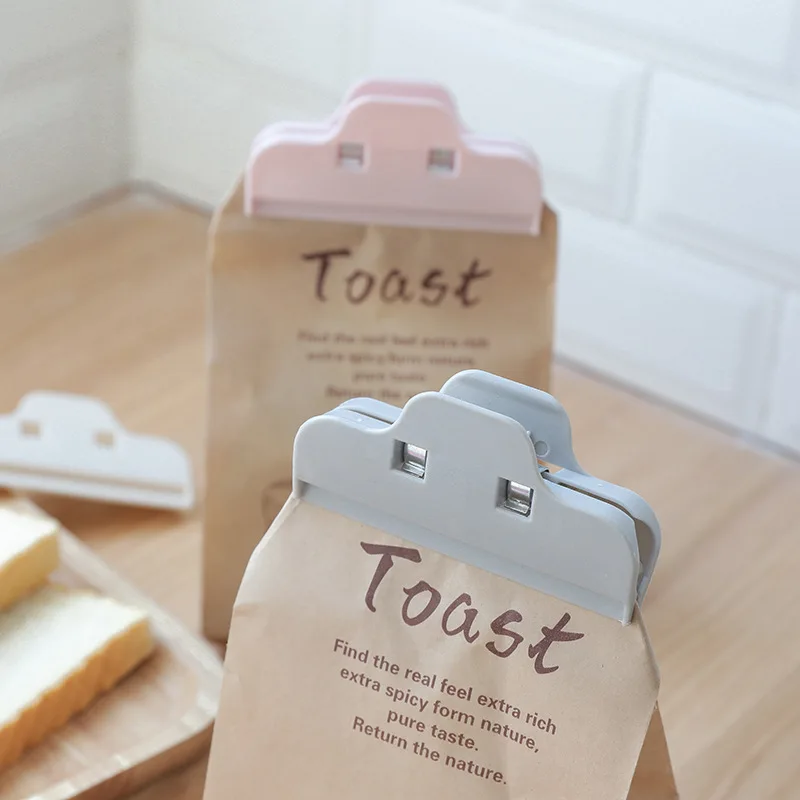 2PCS Kitchen snacks seal clip plastic strong food bag clip plastic bag seal moisture-proof fresh-keeping sealer
2PCS Kitchen snacks seal clip plastic strong food bag clip plastic bag seal moisture-proof fresh-keeping sealer