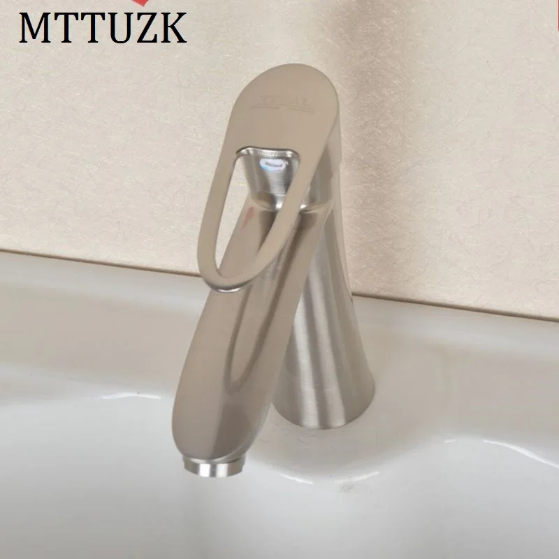 Vidric Stainless steel single handle single hole single cold noodle faucet toilet wash basin faucet ceramic basin tap torneira
Vidric Stainless steel single handle single hole single cold noodle faucet toilet wash basin faucet ceramic basin tap torneira
