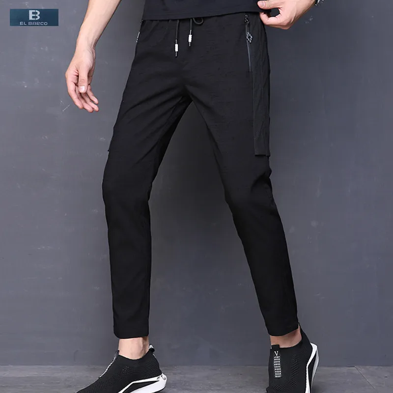2018 Men Casual Pants Cotton Polyester Sweatpants Soft Breathable Black Male Trousers Autumn Slim Fit Joggers Size 28-38
2018 Men Casual Pants Cotton Polyester Sweatpants Soft Breathable Black Male Trousers Autumn Slim Fit Joggers Size 28-38