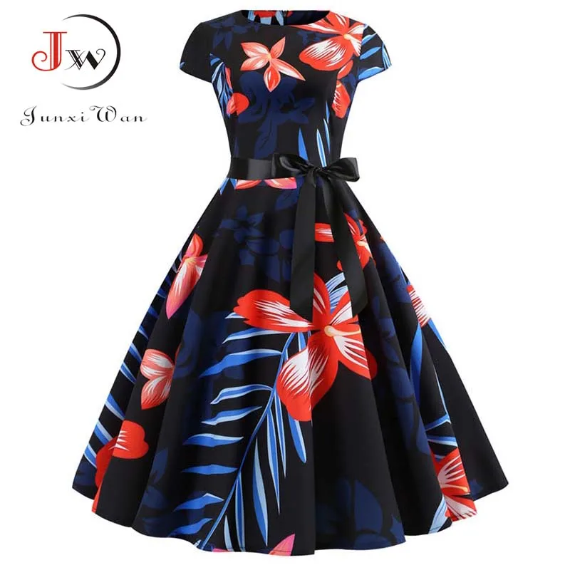 Floral Print Summer Dress Women Short Sleeve Vintage Midi Dress Tunic Retro Elegant Swing Rockabilly Party Dresses vestidos
Floral Print Summer Dress Women Short Sleeve Vintage Midi Dress Tunic Retro Elegant Swing Rockabilly Party Dresses vestidos