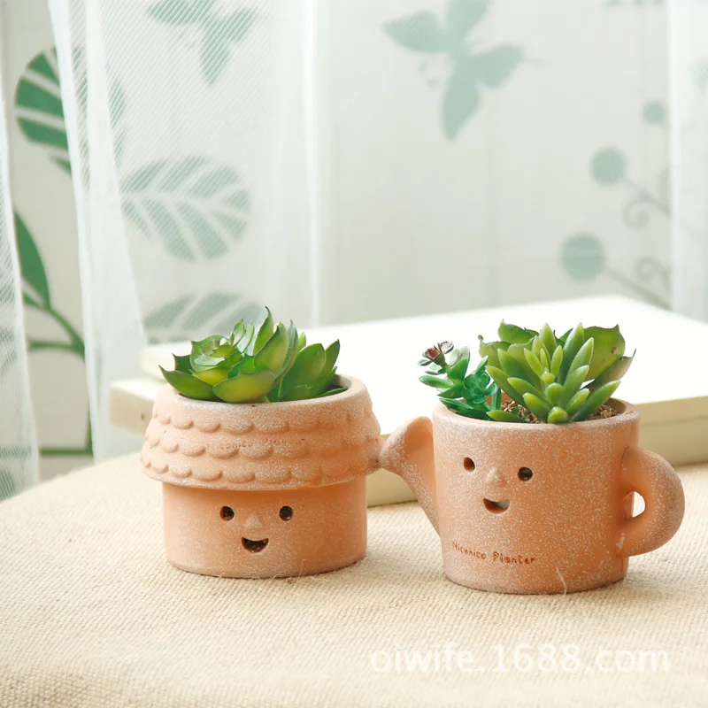 Japanese ZAKKA retro terracotta pots ceramic pots fleshy mini micro landscape plants wholesale container
Japanese ZAKKA retro terracotta pots ceramic pots fleshy mini micro landscape plants wholesale container