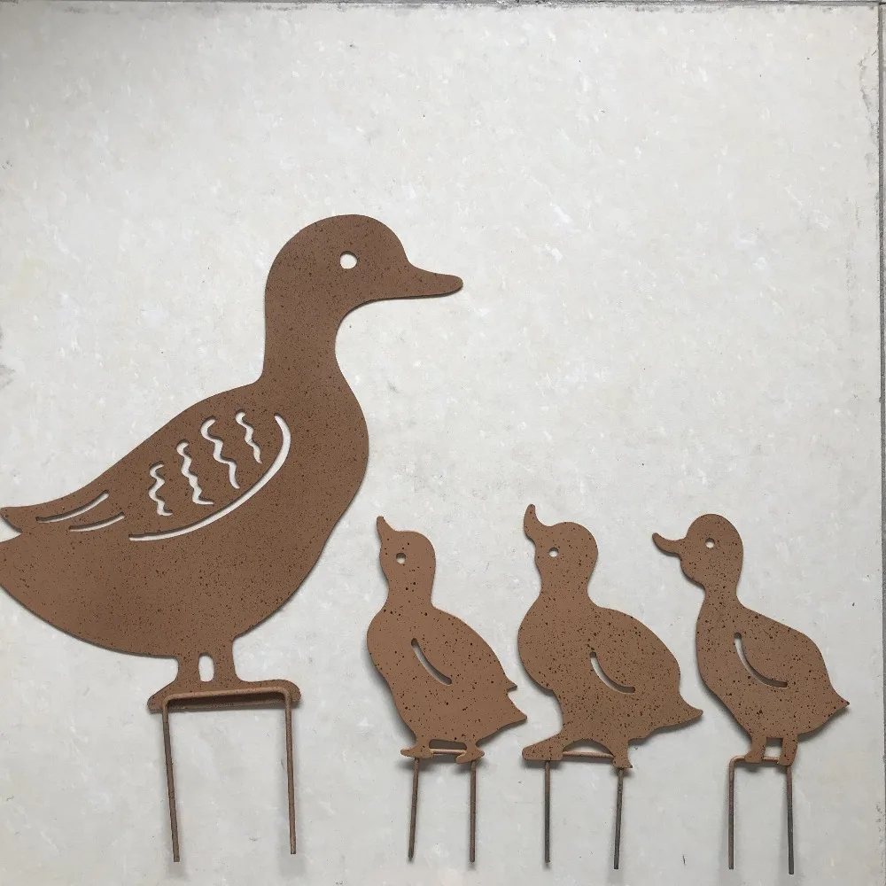 4Pcs,European Wrought Iron Retro Duckling Family Flower Insert,Villa Lawn Plug Accessories
4Pcs,European Wrought Iron Retro Duckling Family Flower Insert,Villa Lawn Plug Accessories