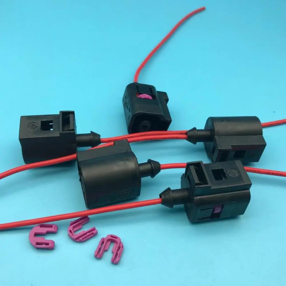 Free shipping 10/20/50/100 pcs/lots 1 Pin/Way Oil Pressure Sensor Plug Connector With Wire Pigtail 1J0973701
Free shipping 10/20/50/100 pcs/lots 1 Pin/Way Oil Pressure Sensor Plug Connector With Wire Pigtail 1J0973701