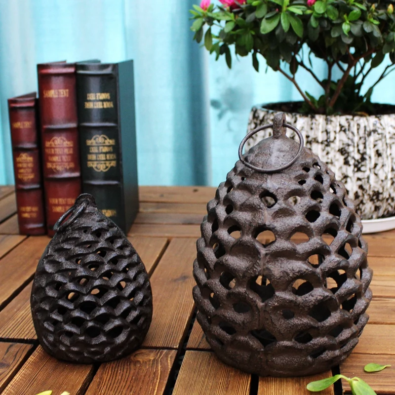Vintage Black Hollow Pine Cone Design Cast Iron Home Decor Candle Holder Lantern Set European Country Side Rustic Metal Item
Vintage Black Hollow Pine Cone Design Cast Iron Home Decor Candle Holder Lantern Set European Country Side Rustic Metal Item