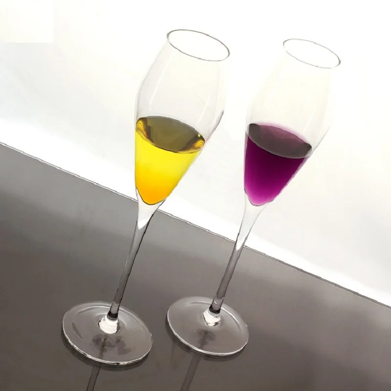 The new era with a glass of champagne bestie bubble glass red wine goblet glass crystal wedding KTV
The new era with a glass of champagne bestie bubble glass red wine goblet glass crystal wedding KTV