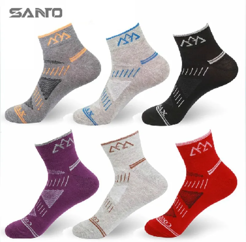 Man and women couple models outdoor sports socks breathable wicking socks spring and autumn thin socks hiking socks
Man and women couple models outdoor sports socks breathable wicking socks spring and autumn thin socks hiking socks