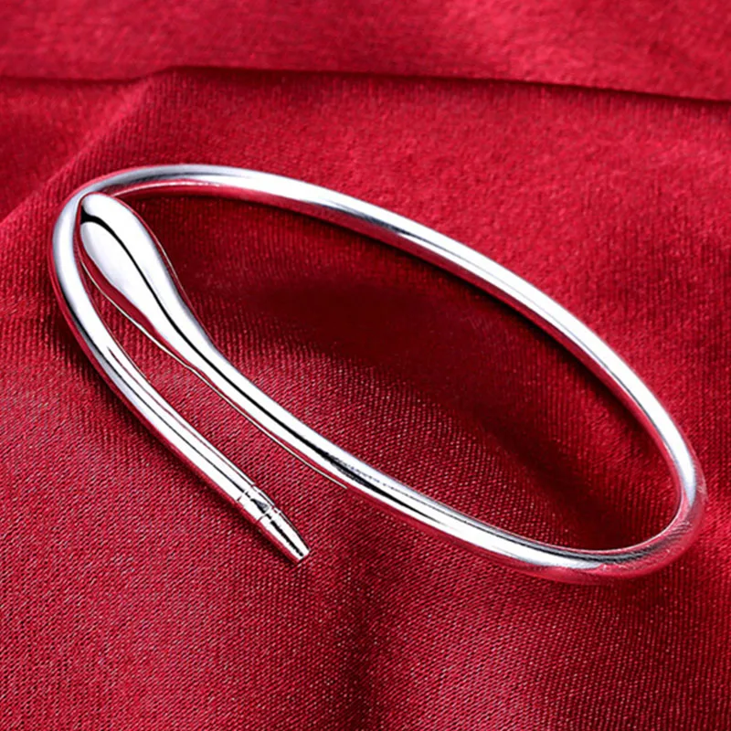 DOTEFFIL 925 Sterling Silver Smooth Arrow Bangle Bracelet For Woman Wedding Engagement Fashion Charm Party Jewelry
DOTEFFIL 925 Sterling Silver Smooth Arrow Bangle Bracelet For Woman Wedding Engagement Fashion Charm Party Jewelry