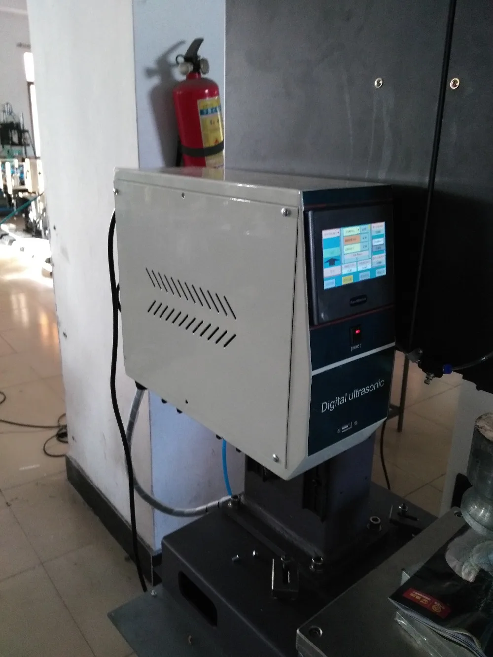 15khz 3200W vertical ultrasonic welding generator,3200W Digital ultrasonic welding generator
15khz 3200W vertical ultrasonic welding generator,3200W Digital ultrasonic welding generator
