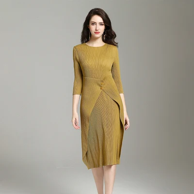 HOT SELLING Miyake Fashion wrist three quarter O-neck fold dress button straight dress IN STOCK
HOT SELLING Miyake Fashion wrist three quarter O-neck fold dress button straight dress IN STOCK