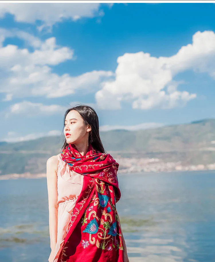 Luxury Brand Scarf Women Embroidery Flower Pashmina Shawls,Cashmere Winter Women Cape Scarves,Long Stoles Bandana Female
Luxury Brand Scarf Women Embroidery Flower Pashmina Shawls,Cashmere Winter Women Cape Scarves,Long Stoles Bandana Female