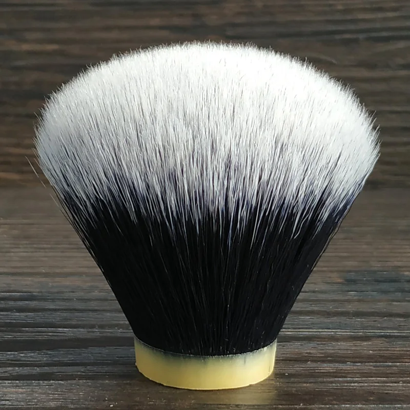 Синтетическая кисть для смокинга, 22/24/26/30 мм
Синтетическая кисть для смокинга, 22/24/26/30 мм