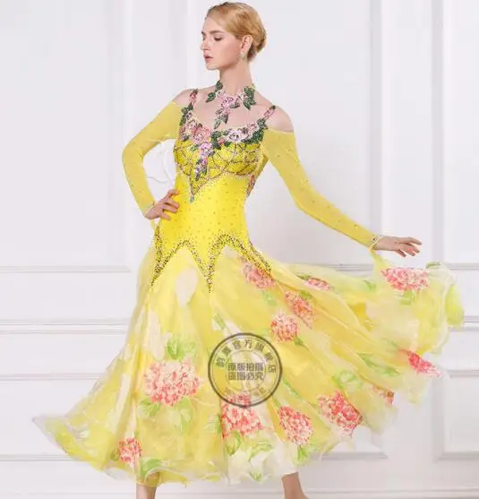 customize elegant yellow puff Fox trot Waltz tango salsa competition ballroom dance dress with Flower necklace
customize elegant yellow puff Fox trot Waltz tango salsa competition ballroom dance dress with Flower necklace