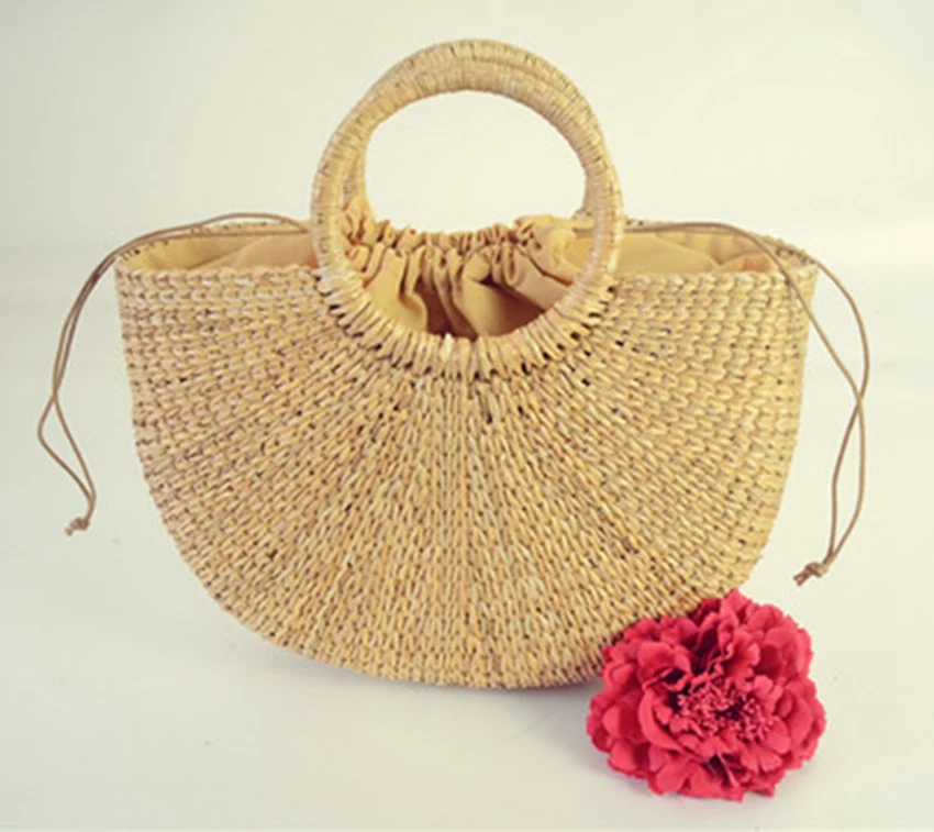 New fashion mini yellow grass weaving moon bag handmade grass woven handbag travel beach bag
New fashion mini yellow grass weaving moon bag handmade grass woven handbag travel beach bag