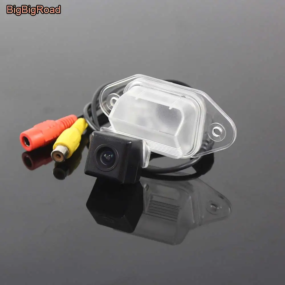 BigBigRoad For JiangHuai Heyue Car Rear View Camera / Backup Parking Camera / HD CCD Night Vision / Waterproof / OEM Camera
BigBigRoad For JiangHuai Heyue Car Rear View Camera / Backup Parking Camera / HD CCD Night Vision / Waterproof / OEM Camera