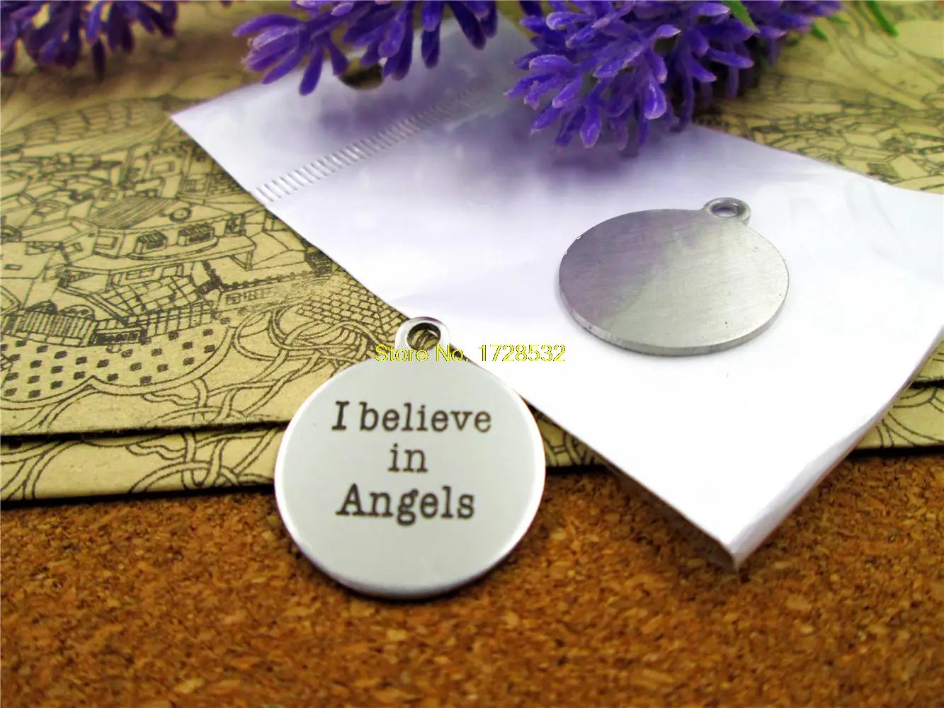 20pcs--20mm stainless steel circle round "I believe in angles"one side DIY Charms Pendants
20pcs--20mm stainless steel circle round "I believe in angles"one side DIY Charms Pendants