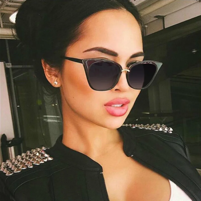 New Fashion Cat Eye Sunglasses Women Brand Designer Clear Lens Sexy Elegant Vintage Sun Glasses for Women Points UV400 1177T
New Fashion Cat Eye Sunglasses Women Brand Designer Clear Lens Sexy Elegant Vintage Sun Glasses for Women Points UV400 1177T