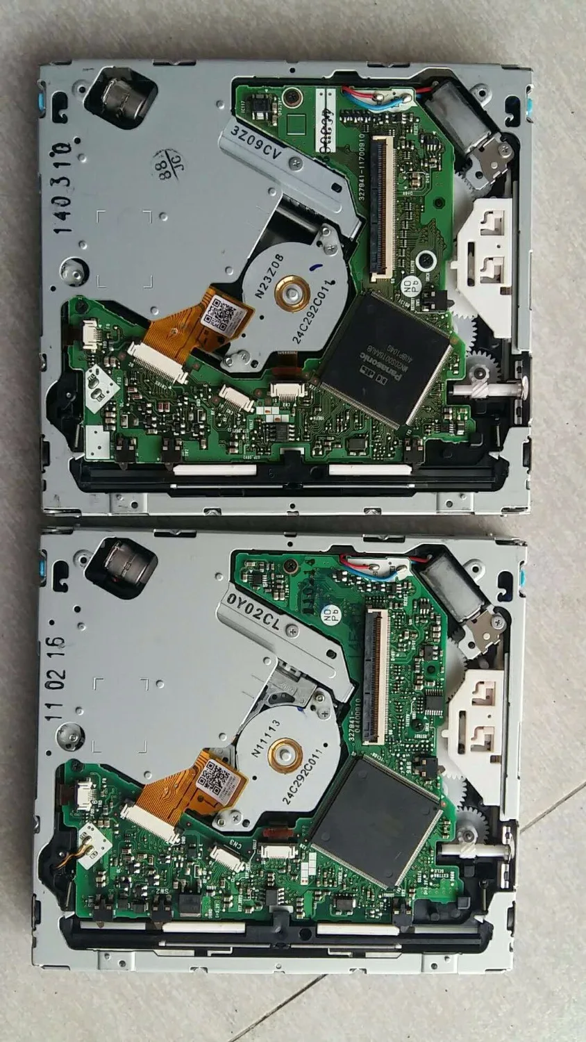 Новинка, Fujitsu TEN DV-05 OPTIMA-2060 B3, DVD-погрузчик, навигационный механизм для AUddi A6L A4L A5 Q5 Q7, автомобильный одинарный DVD аудио GPS
Новинка, Fujitsu TEN DV-05 OPTIMA-2060 B3, DVD-погрузчик, навигационный механизм для AUddi A6L A4L A5 Q5 Q7, автомобильный одинарный DVD аудио GPS