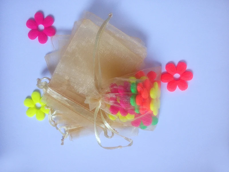 100pcs 25*35cm Gold Organza Gift Bag Jewelry Packaging Display Bags Drawstring Pouch For Bracelet/necklace Mini Yarn Bag
100pcs 25*35cm Gold Organza Gift Bag Jewelry Packaging Display Bags Drawstring Pouch For Bracelet/necklace Mini Yarn Bag