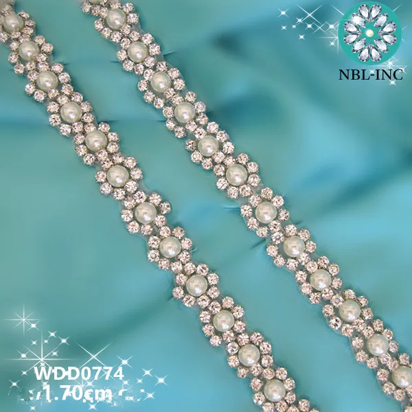 (10 yards )Wholesale bridal hand beaded sewing crystal rhinestone pearl applique trim iron on for wedding dresses belt WDD0774
(10 yards )Wholesale bridal hand beaded sewing crystal rhinestone pearl applique trim iron on for wedding dresses belt WDD0774