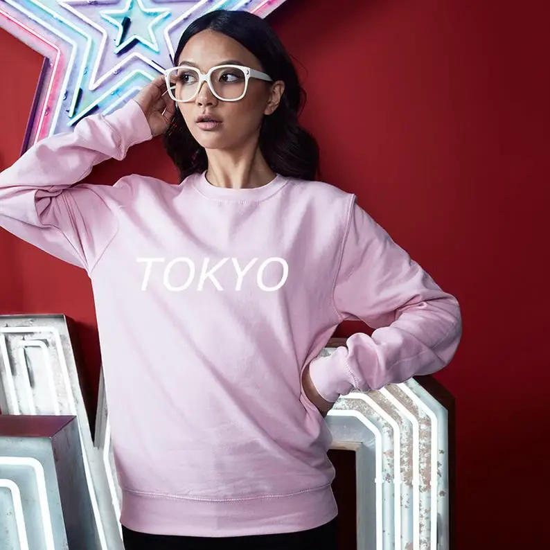 Skuggnas New Arrival Tokyo Jumper Girls Pink Goth Sweatshirt Tumblr Hipster Swag Fashion Grunge Kale Punk Outfit Drop Shipping
Skuggnas New Arrival Tokyo Jumper Girls Pink Goth Sweatshirt Tumblr Hipster Swag Fashion Grunge Kale Punk Outfit Drop Shipping