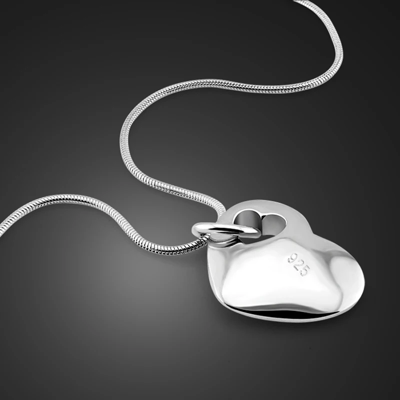 Simple 925 Sterling Silver Necklace Female Heart Pendant Design Romantic Sweet Solid Silver Necklace Lady Charm Jewelry
Simple 925 Sterling Silver Necklace Female Heart Pendant Design Romantic Sweet Solid Silver Necklace Lady Charm Jewelry