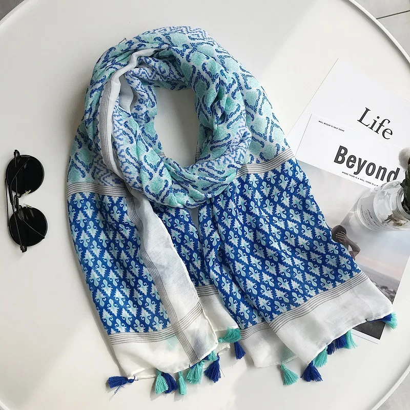 2019 Spring Newest Vintage Flower Print Tassel Scarves Shawls Beach Travel Long Floral Muffler Wrap Hijab 4 Color Free Shipping
2019 Spring Newest Vintage Flower Print Tassel Scarves Shawls Beach Travel Long Floral Muffler Wrap Hijab 4 Color Free Shipping