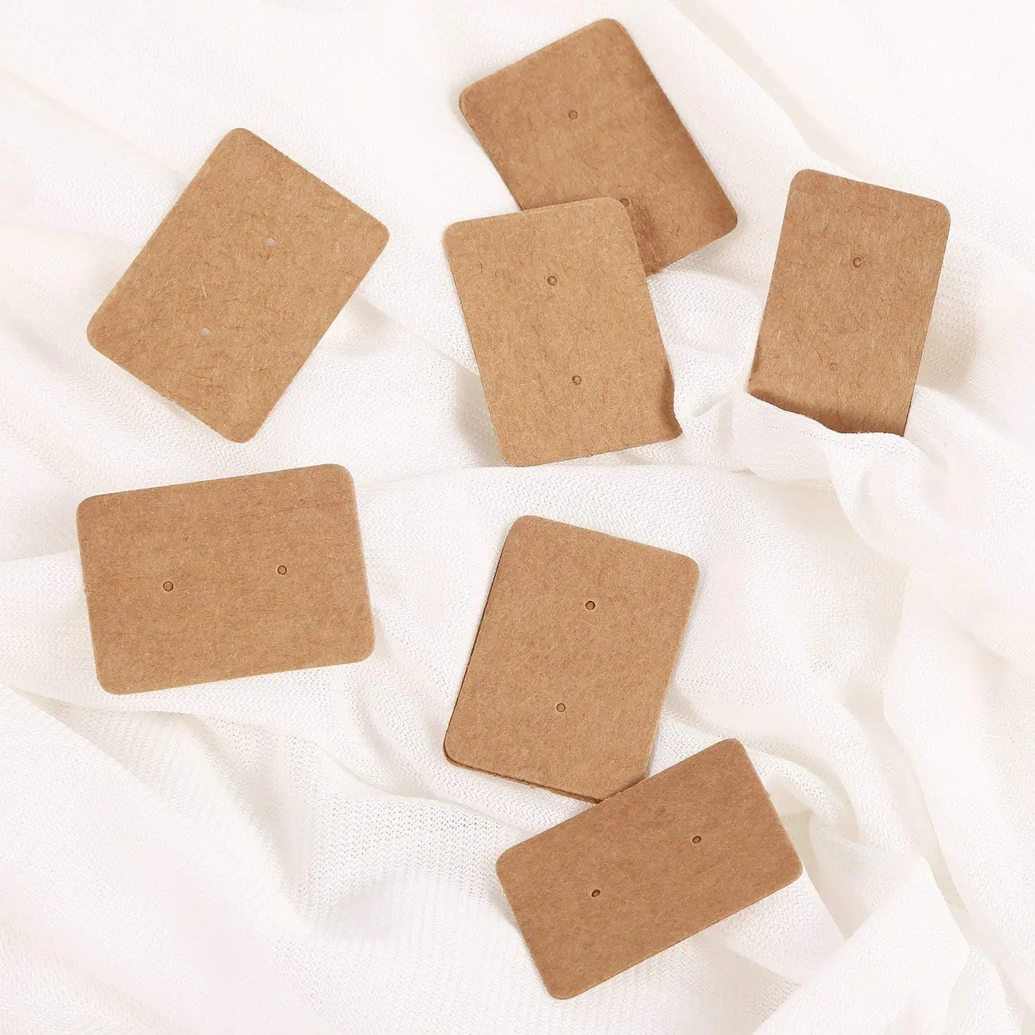 100Pcs 2.5x3.5cm Blank Kraft Paper Ear Studs Card Hang Tag Jewelry Display Earring Favor Marking Garment Prices Label Tags
100Pcs 2.5x3.5cm Blank Kraft Paper Ear Studs Card Hang Tag Jewelry Display Earring Favor Marking Garment Prices Label Tags
