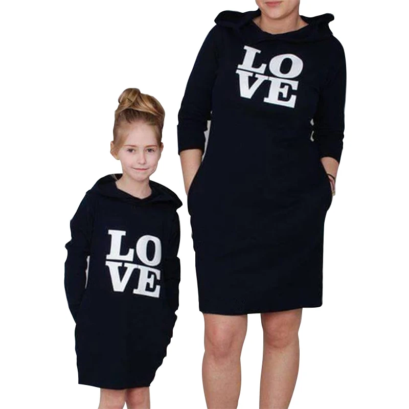 Mother Daughter Sweatshirts Dress Love Print Family Matching Clothes Outfits Mom And Daughter Hoodies Dresses Family Clothing
Mother Daughter Sweatshirts Dress Love Print Family Matching Clothes Outfits Mom And Daughter Hoodies Dresses Family Clothing