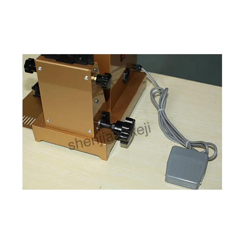 Single head Electric stapler Iron Wire binding machine DC-103 flat nail /saddle nail stitching machine electric binding machine
Single head Electric stapler Iron Wire binding machine DC-103 flat nail /saddle nail stitching machine electric binding machine