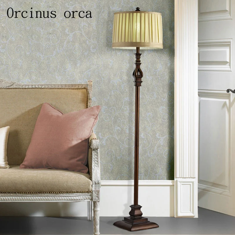 American bedroom living room lamp floor lamp in North European study retro luxury bedside lamp
American bedroom living room lamp floor lamp in North European study retro luxury bedside lamp
