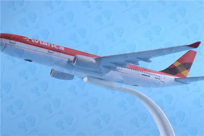 16cm Colombia Airways A330 Airlines Plane Model Airbus Airplane Model Stand Aircraft Room Decoration
16cm Colombia Airways A330 Airlines Plane Model Airbus Airplane Model Stand Aircraft Room Decoration