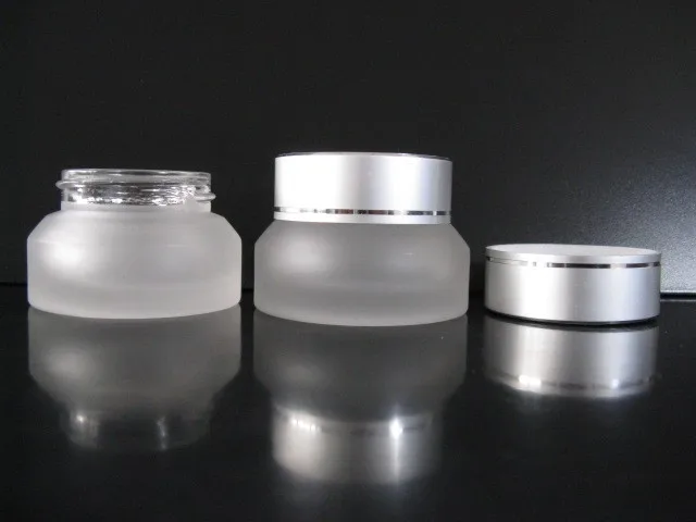 30pcs 15g clear frosted glass cream jar with matte silver aluminum lid, 15g cosmetic jar, mini glass cosmetic jar for eye cream
30pcs 15g clear frosted glass cream jar with matte silver aluminum lid, 15g cosmetic jar, mini glass cosmetic jar for eye cream